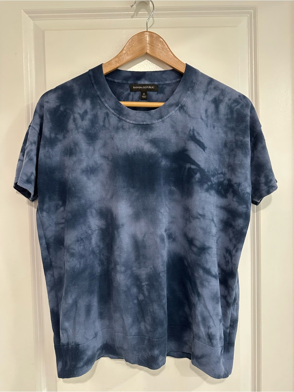 Banana Republic Women's Navy Tie-Dye Short Sleeve Crewneck Tee Size Medium